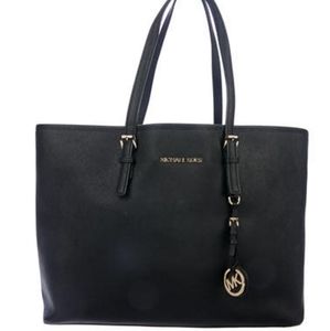 Michael Kors Jet Set Tote